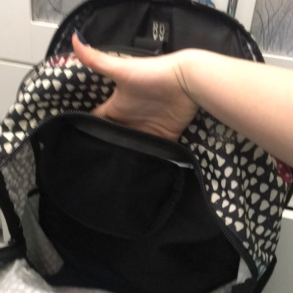 Roxy back pack ( used) - Picture 6 of 7